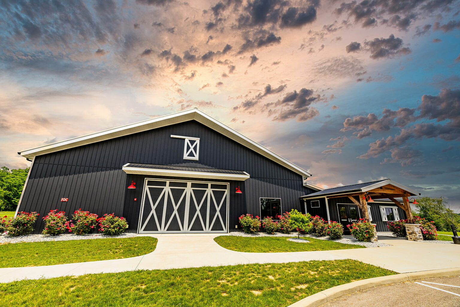 Akron Ohio Wedding Venue The Venue Birdseye Barn at Western Star